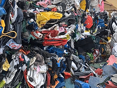 Hurda Plastik, Plastik Çapak, Plastik Granül, Hurda Bidon, Hurda Kasa, Hurda Yoğurt Kapları, Hurda Deterjan Kapları, Karışık Kırkambar Plastik, Presli Hurda Plastik, Mavi Kapak ve Hurda Tampon,Plastik Çapak Alım ve Satımı,Plastik Granül Alım ve Satımı,Pet Alım ve Satımı,Plastik Hurda Alım ve Satımı